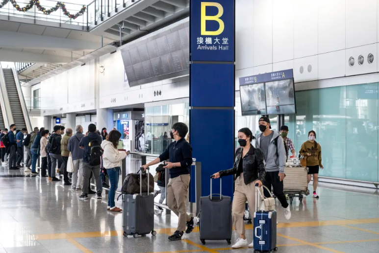 Read more about the article 信報財經新聞 : 航空業引外勞收2900職位申請